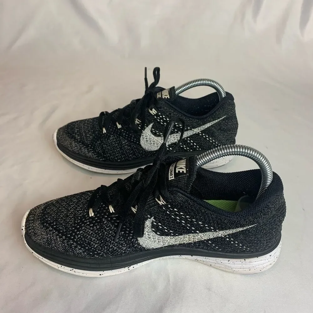 Nike Women's Flyknit Lunar 3 Oreo Shoes Size 7.5 - Picture 3 of 7
